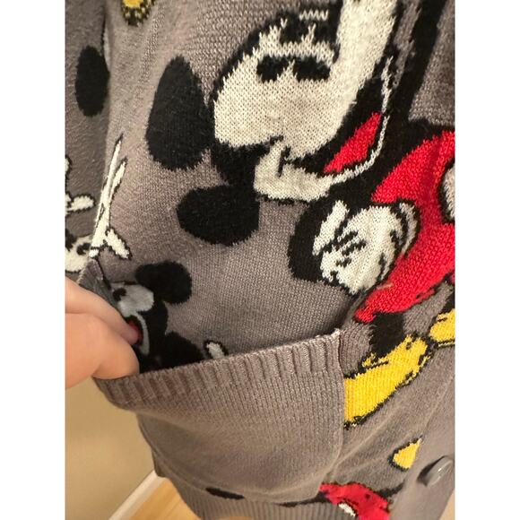 Disney Mickey Mouse Sweater Cardigan Gray Sz Small Oversized - Picture 2 of 6